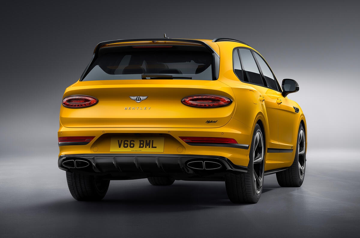 Bentayga S Hybrid rear yellow Bentayga S Hybrid rear yellow