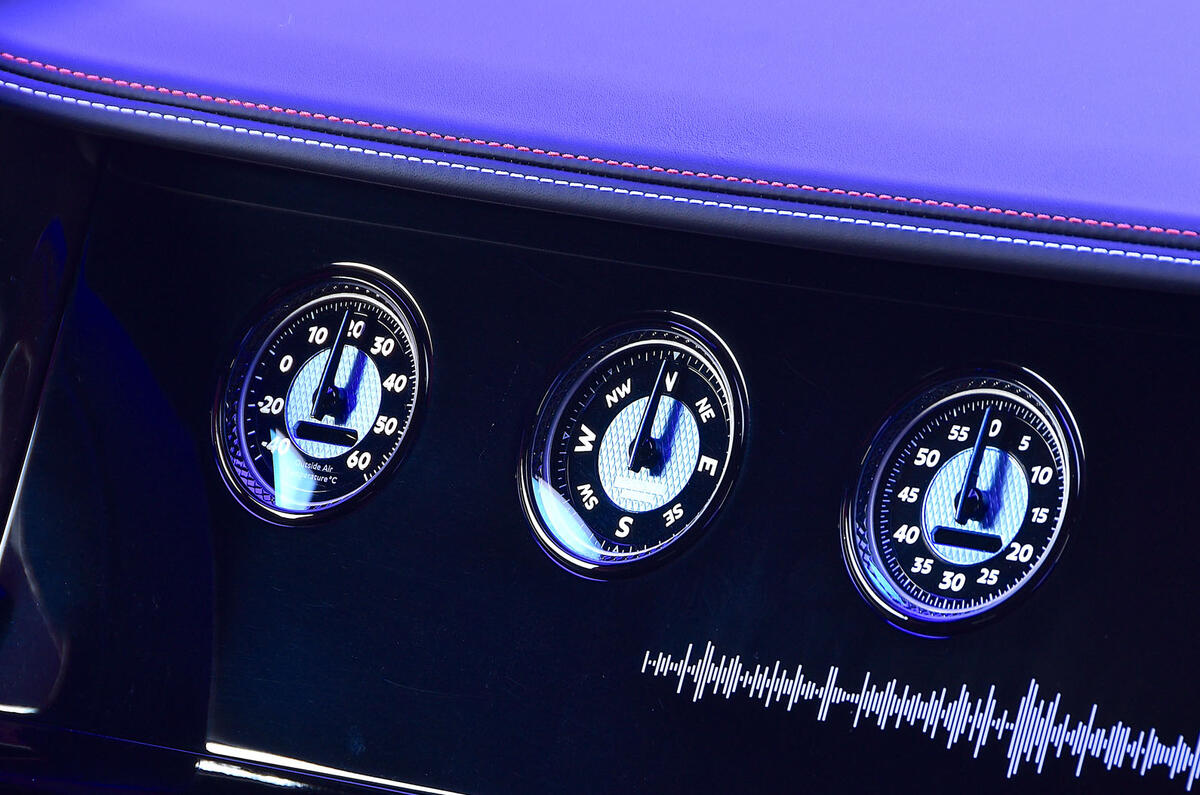 Bentley Batur 2022 clocks detail Bentley Batur 2022 clocks detail