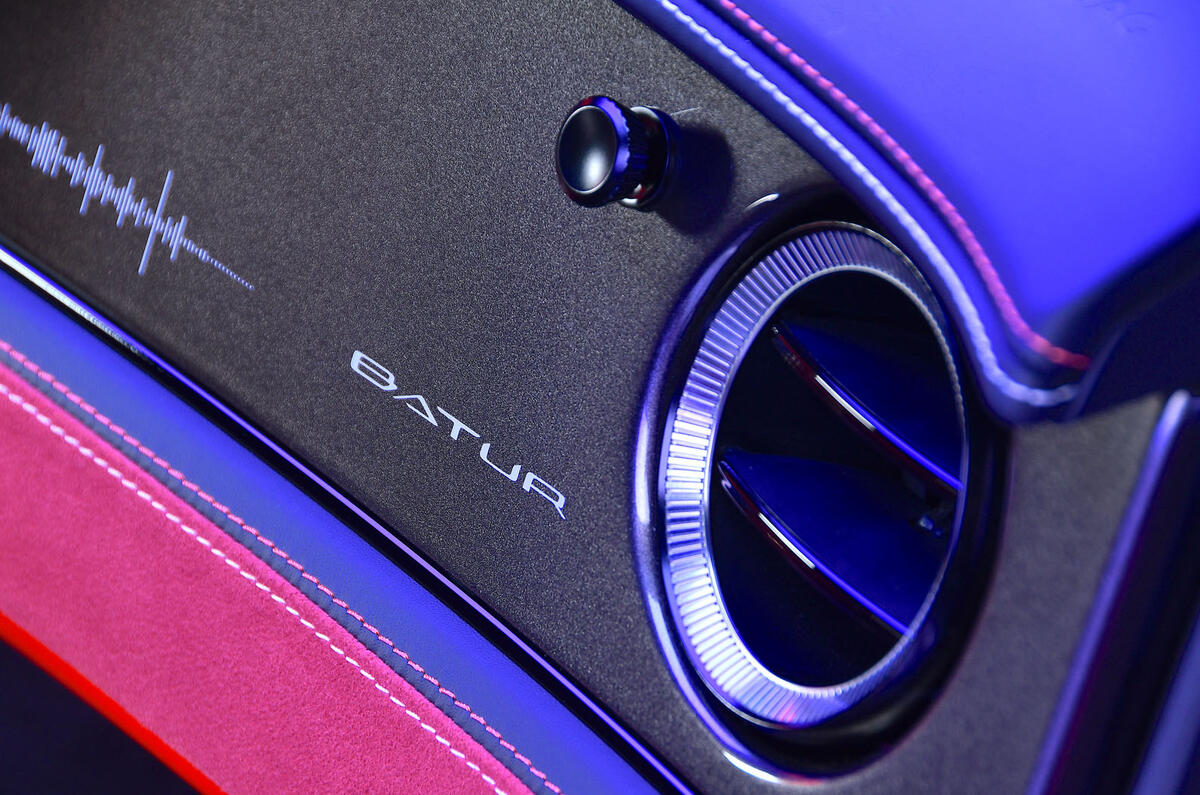 Bentley Batur 2022 vent detail Bentley Batur 2022 vent detail