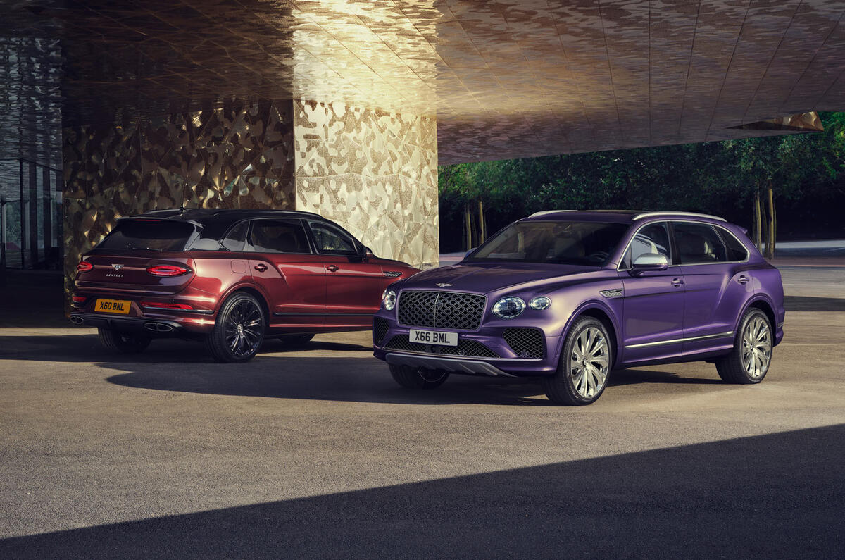 Bentley Bentayga EWB Mulliner Blackline and regular Bentley Bentayga EWB Mulliner Blackline and regular