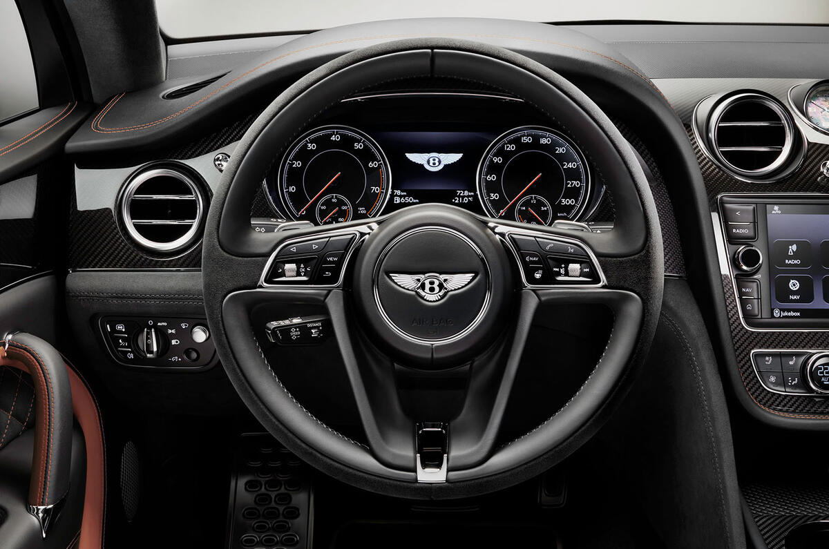 Bentley Bentayga Speed driving wheel