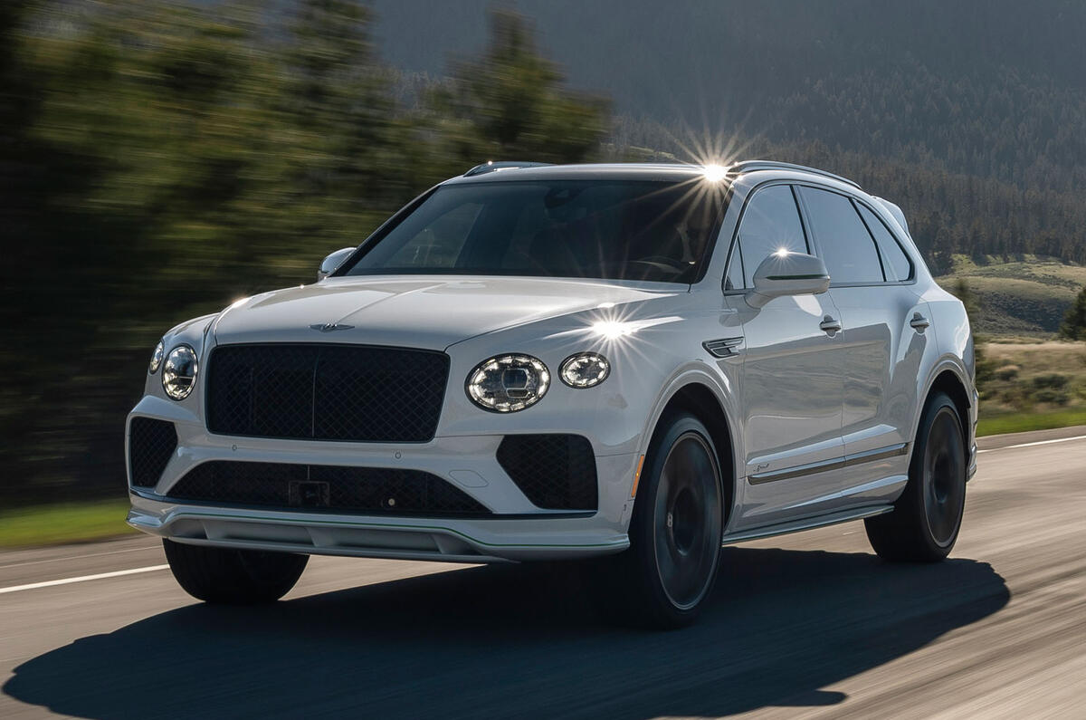 Bentley Bentayga Speed 2025 front quarter tracking