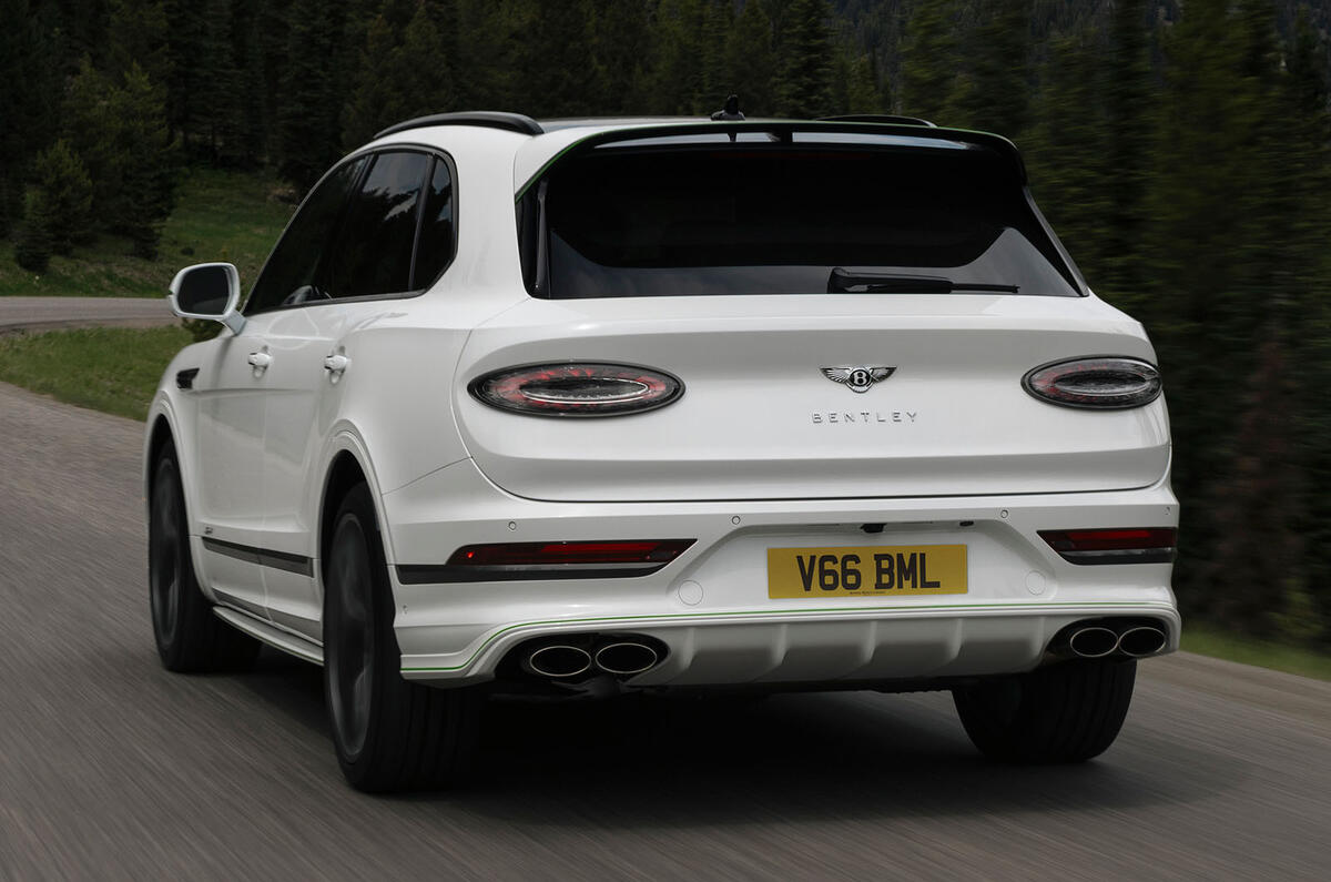 Bentley Bentayga Speed 2025 rear quarter tracking