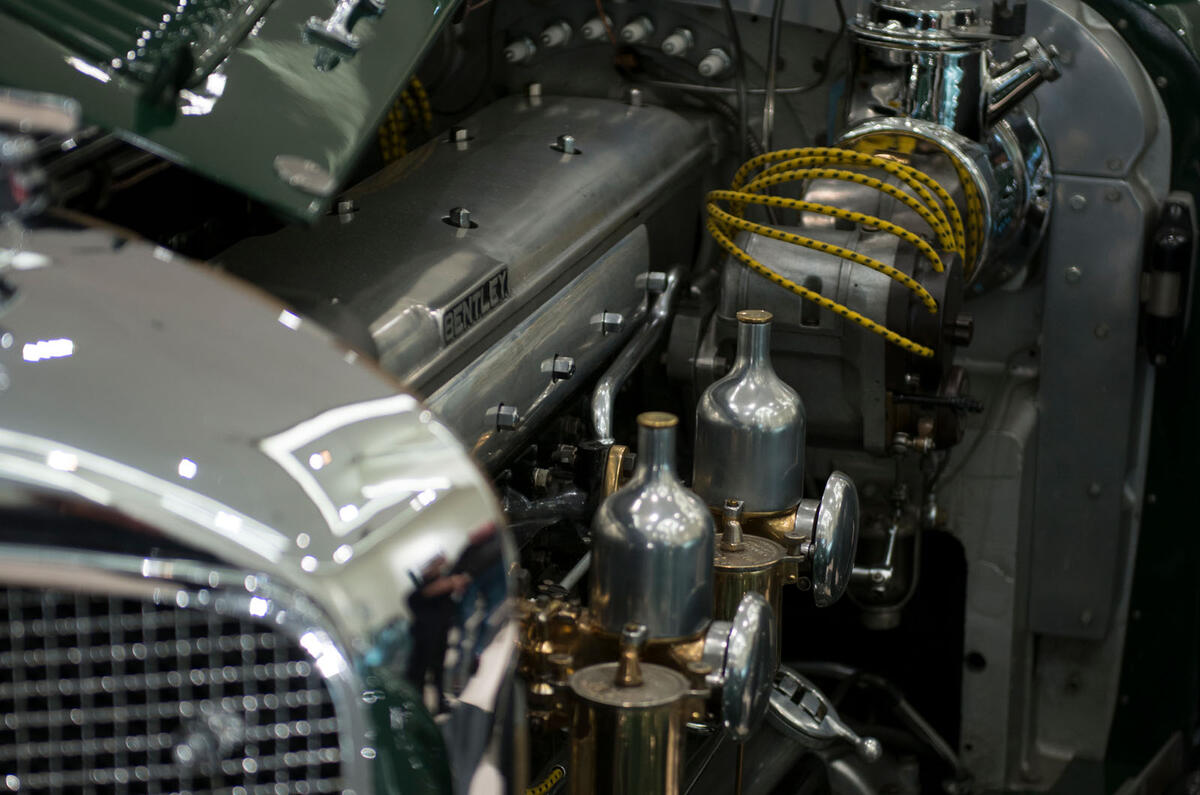 Bentley Blue Train Special London detail 21 Bentley Blue Train Special London detail 21