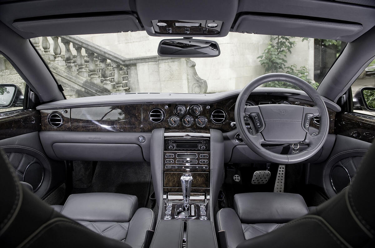 Bentley Brooklands interior dashboard Bentley Brooklands interior dashboard