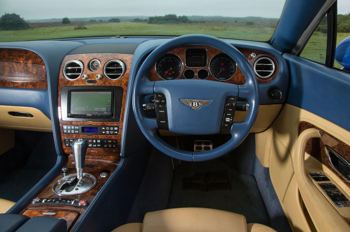 Bentley Continental GT 2003 interior