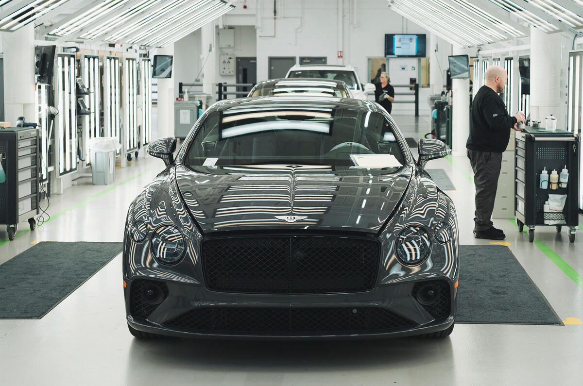 Bentley Continental GT in factory 2023