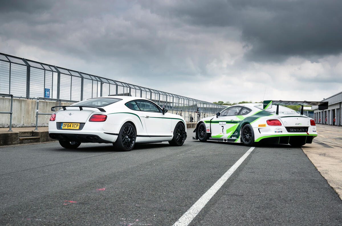 Bentley Continental GT3 vs Bentley Continental GT3-R