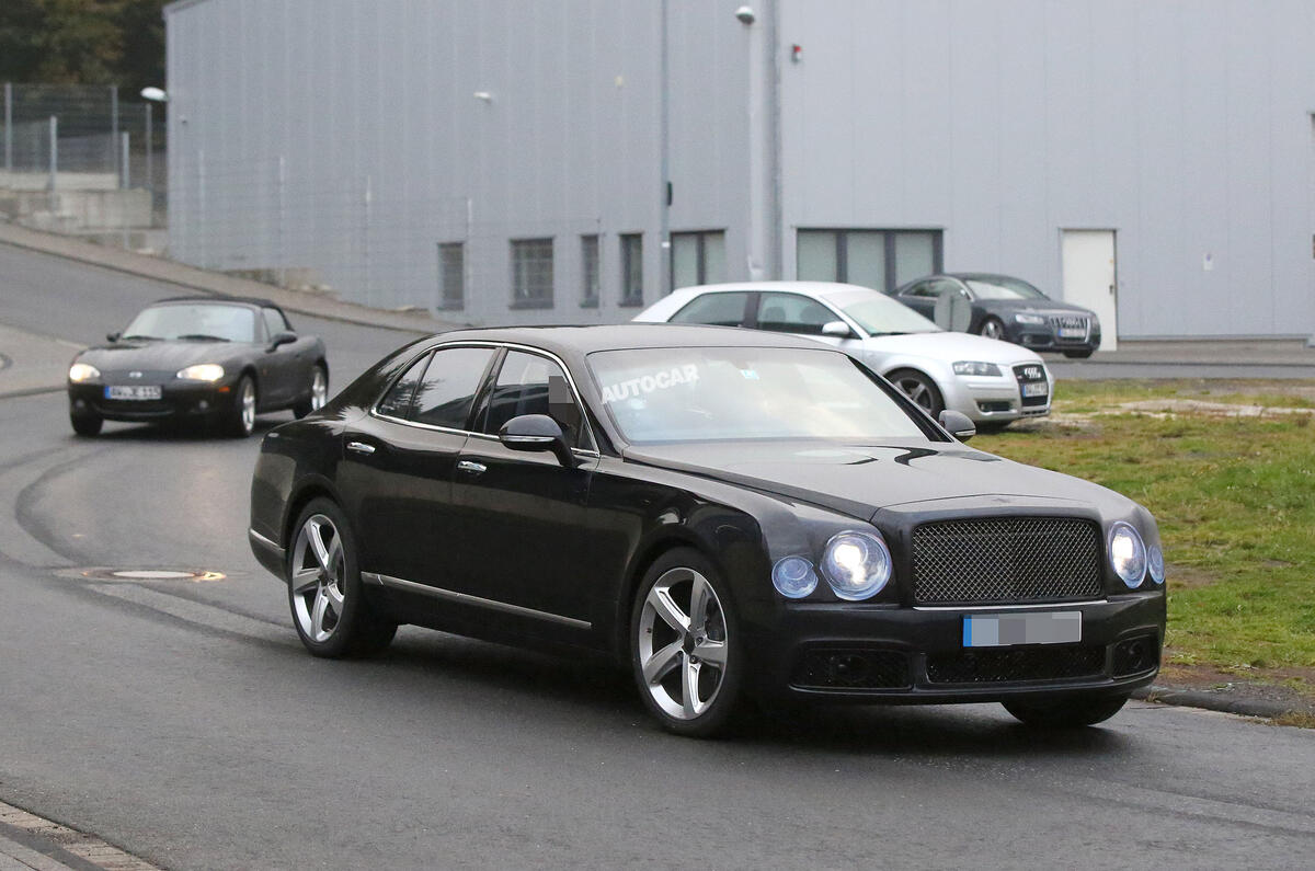 2016 Bentley Mulsanne spy photo