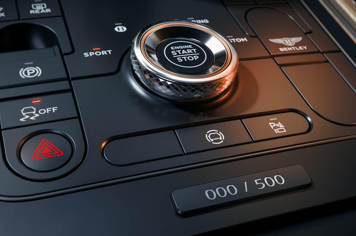 Bentley Supersports 2025035