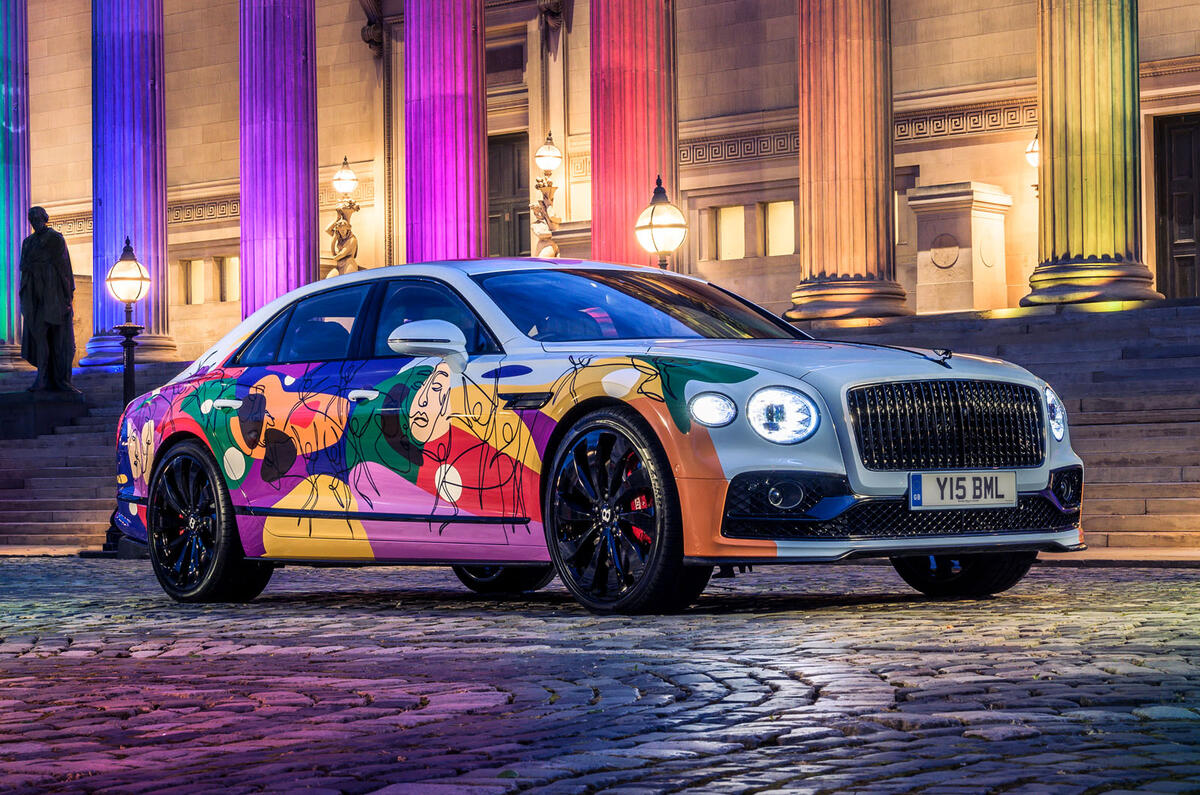 Bentley Unifying Spur 2021 front quarter static