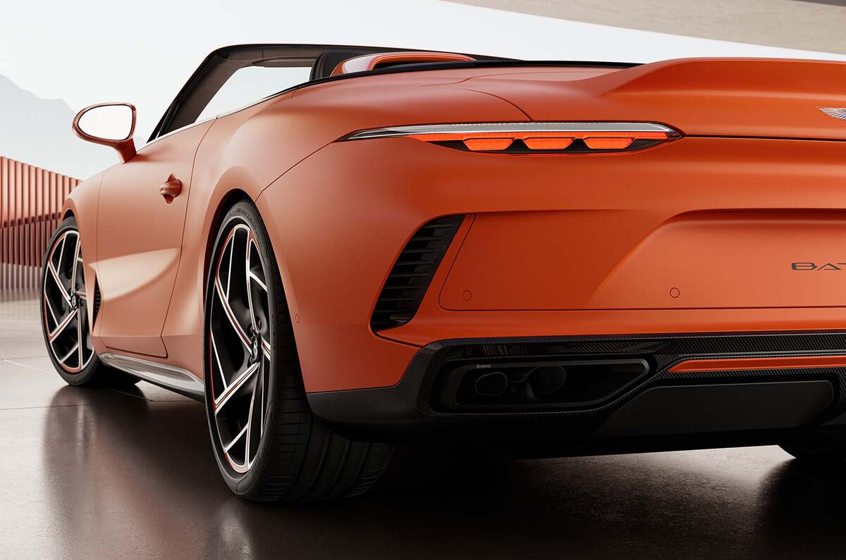Bentley Batur Convertible rear bumper Bentley Batur Convertible rear bumper