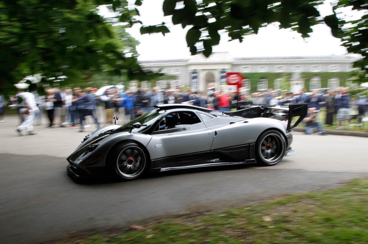 PAGANI ZONDA OLIVER EVOLUTION EDITION