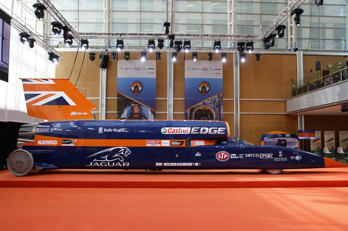 1000mph Bloodhound SSC successfully completes two 200mph runs