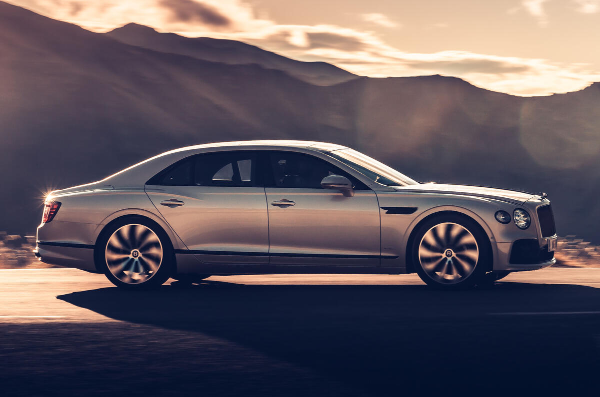 blackline flying spur side view blackline flying spur side view