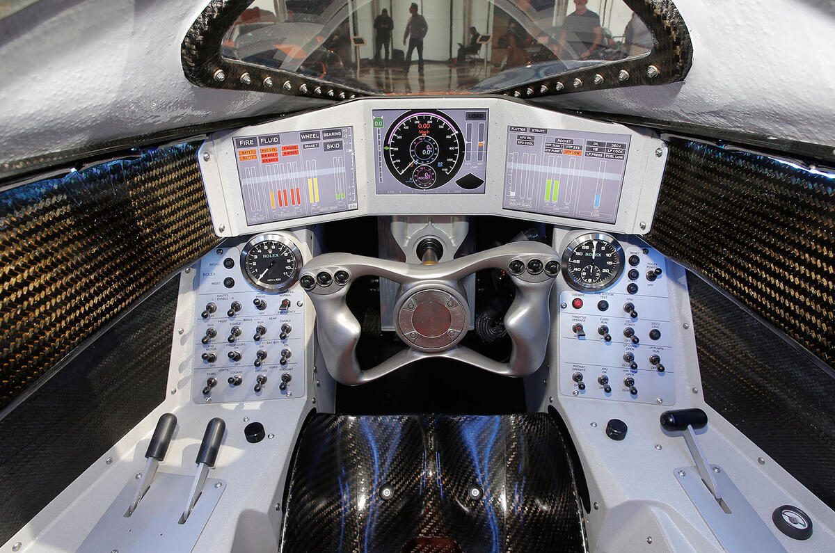 test blood proper supersonic SSC Bloodhound  first  in record attempt