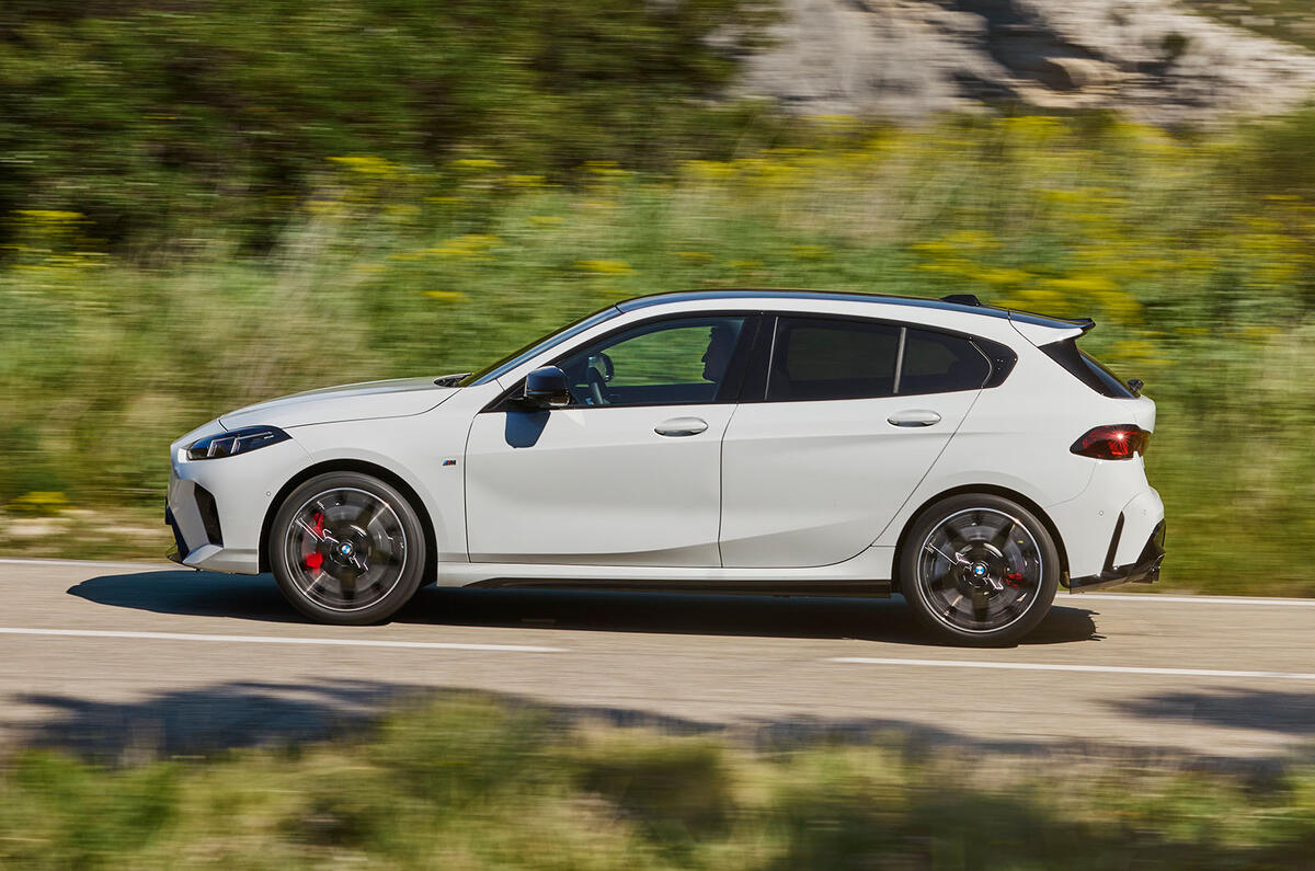 bmw 1 series facelift 20245 08 bmw 1 series facelift 20245 08