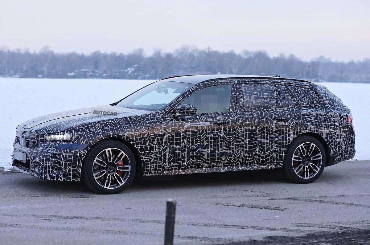 BMW 5 Series Touring front three quarter BMW 5 Series Touring front three quarter