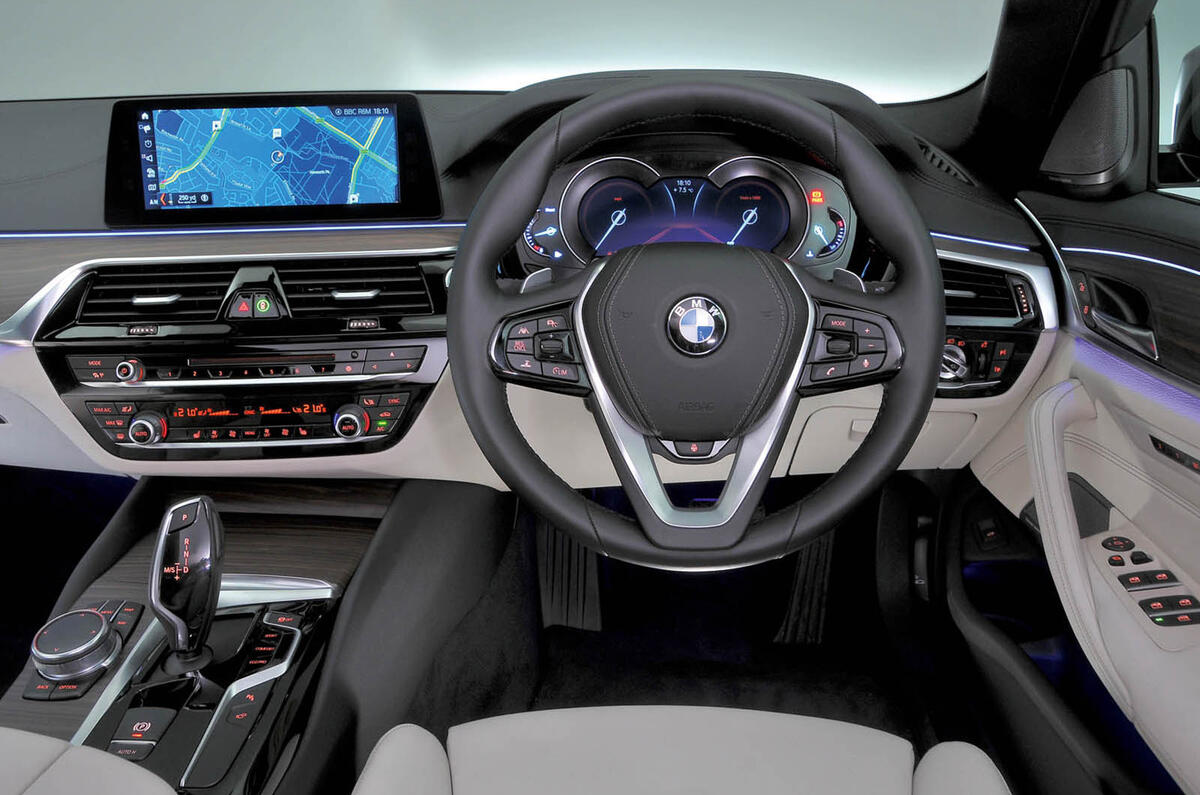 bmw 5 series vs merc e class 0077