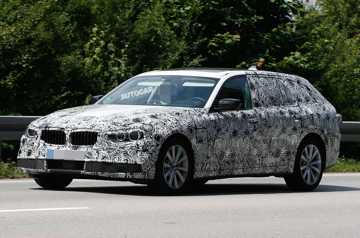 BMW 5 Series Touring spy shots