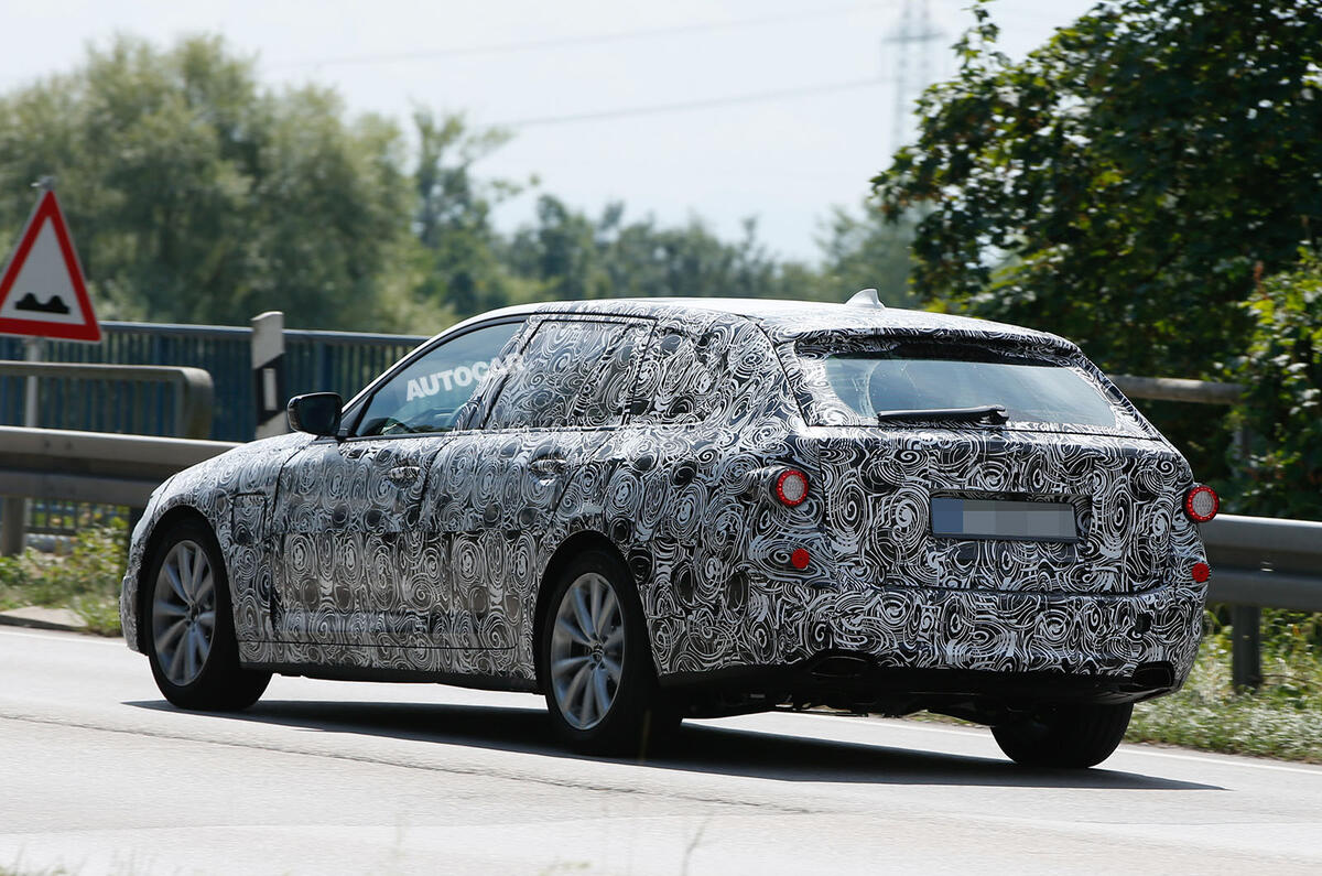 BMW 5 Series Touring spy shots