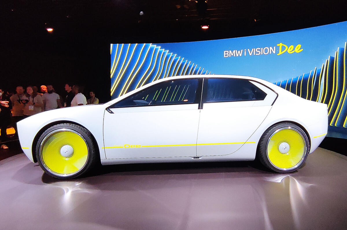 BMW DEE concept at CES side