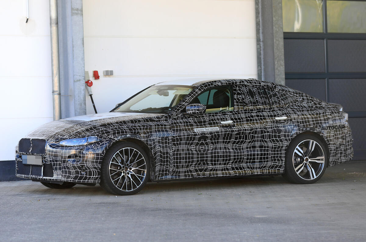 BMW i4 M prototype2835