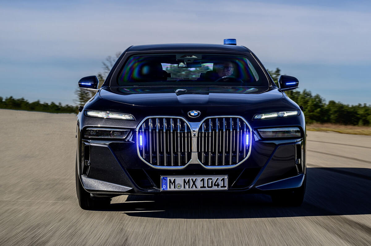 BMW i7 Protection front tracking BMW i7 Protection front tracking