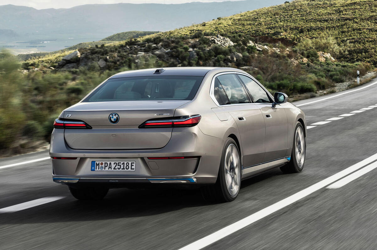 bmw i7 xdrive60 98 bmw i7 xdrive60 98