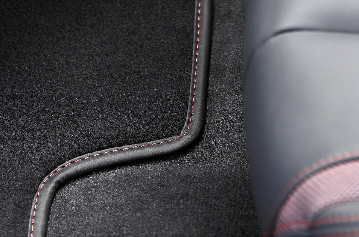 BMW i8 Protonic Red edition