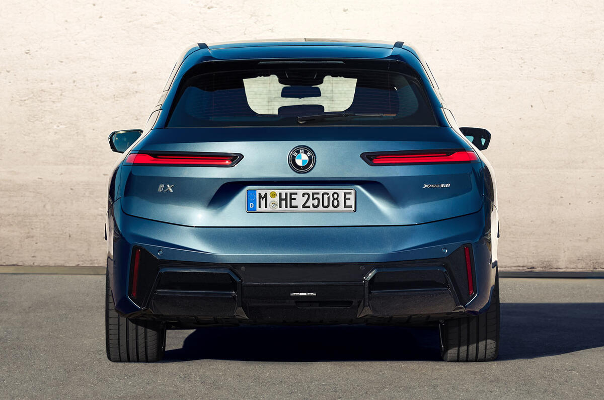 BMW iX 2025 xDrive 60 M Sport rear static