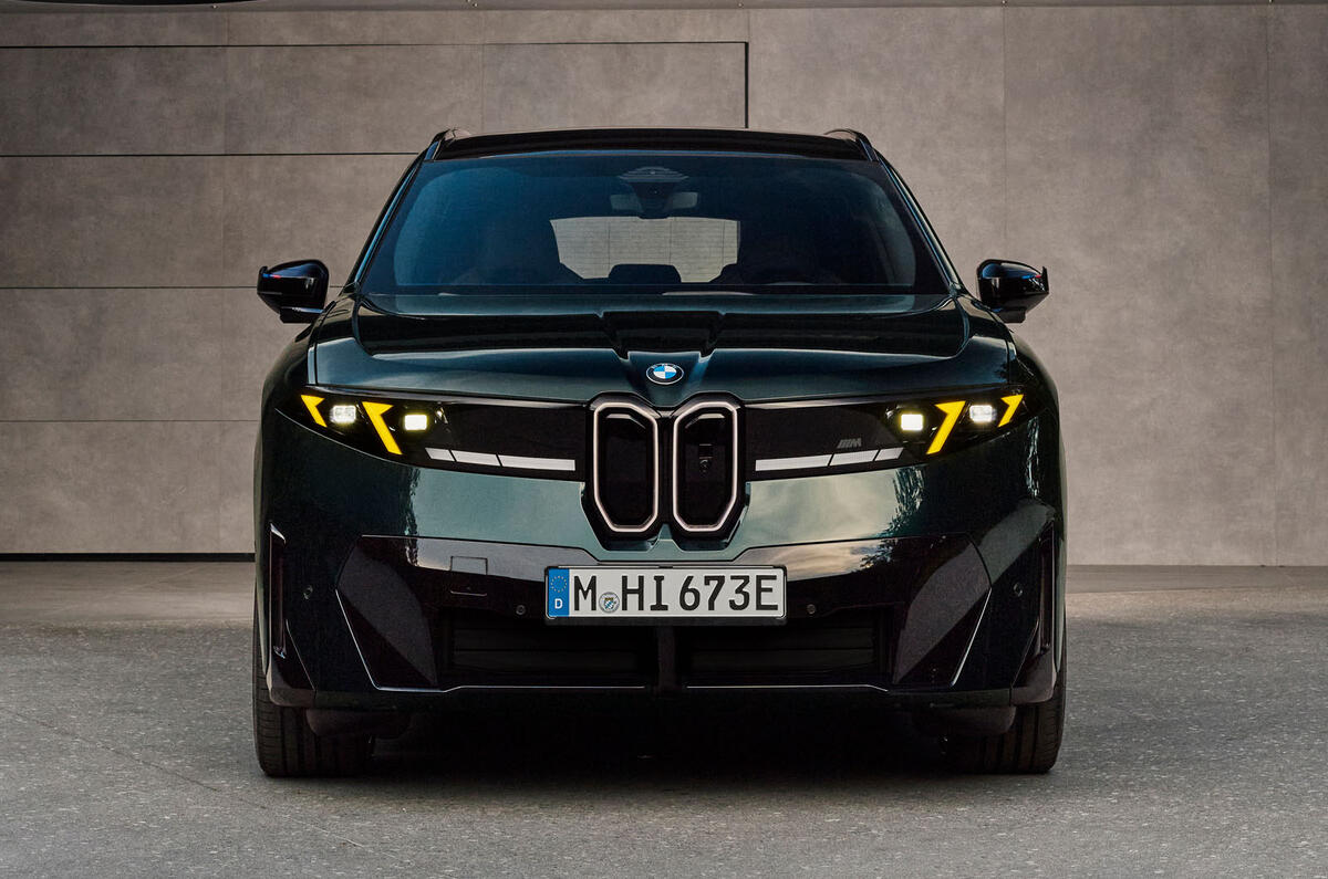 BMW iX3 M60 6