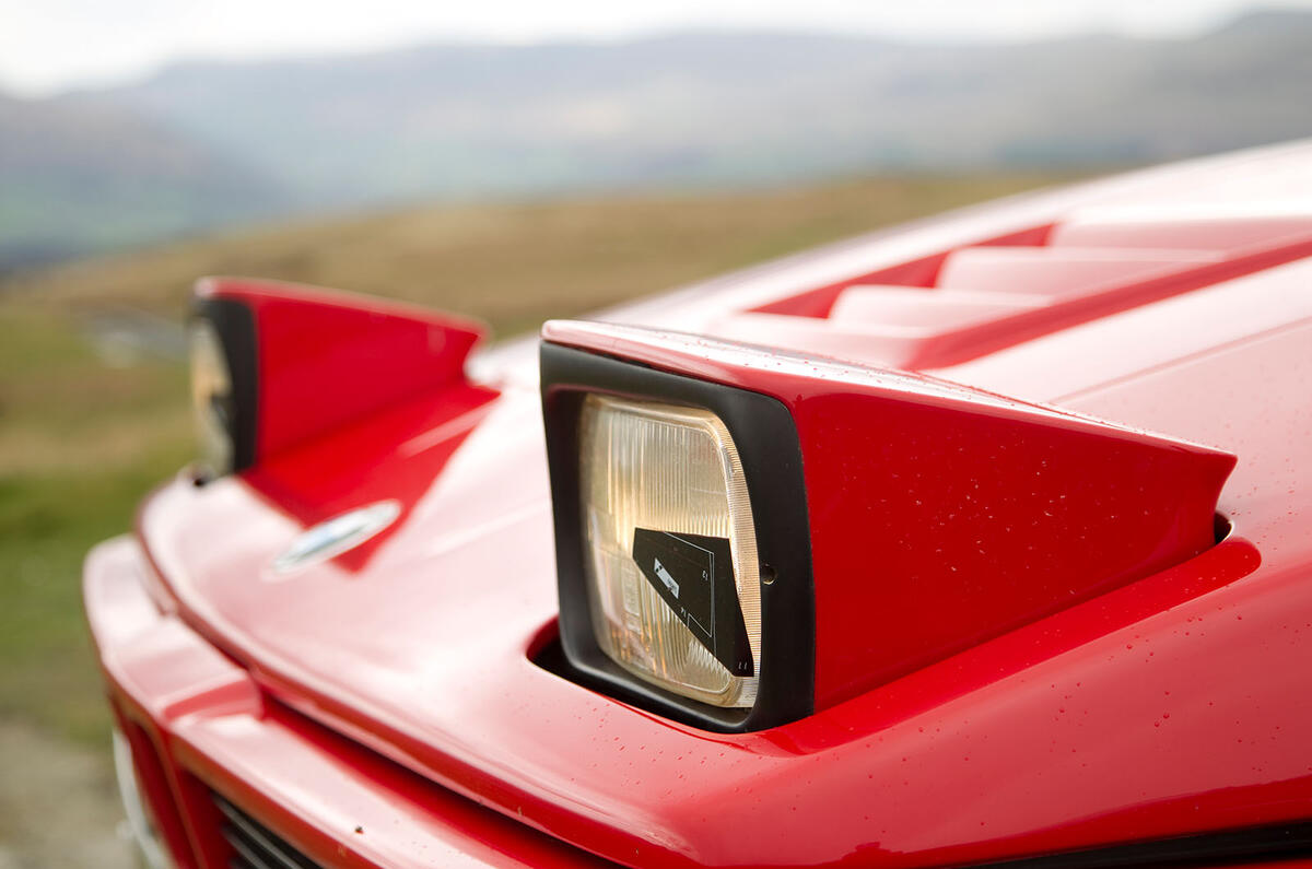 BMW M1 headlamps BMW M1 headlamps