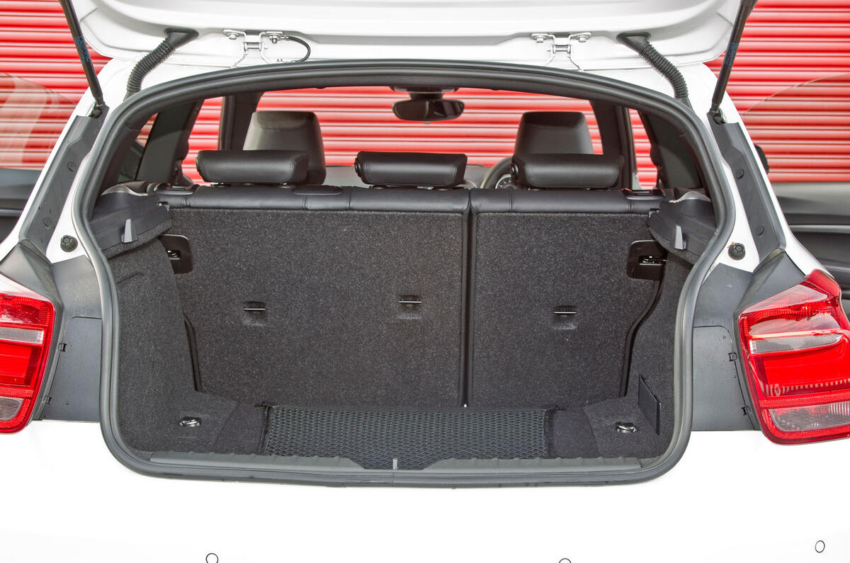 BMW M135i 2012 boot BMW M135i 2012 boot