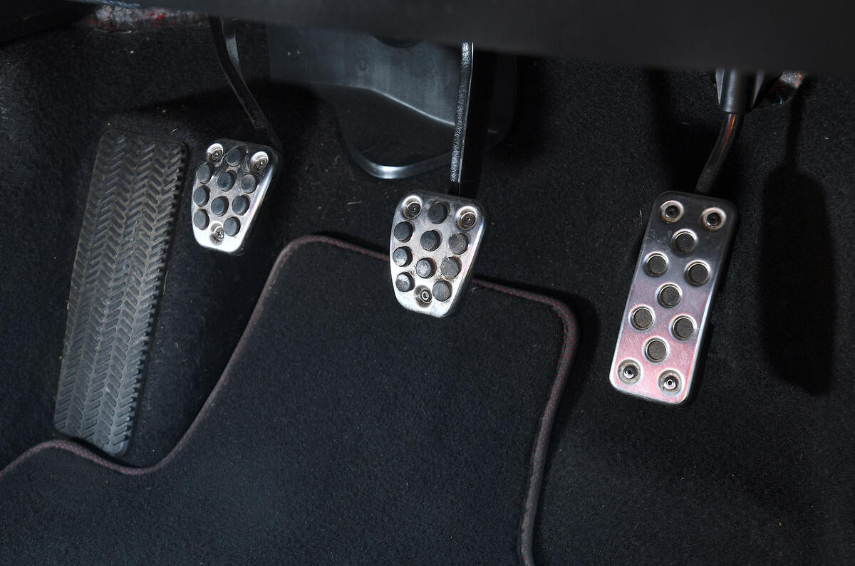 BMW M2 vs Honda Civic Type R vs Mazda MX 5 90