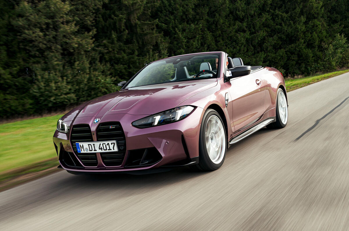 BMW M4 Convertible 2024 front quarter