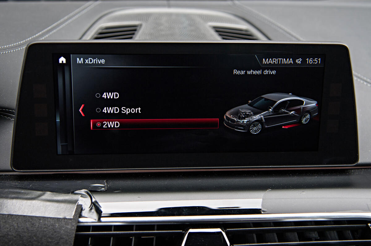 2018 BMW M5 Prototype Infotainment System