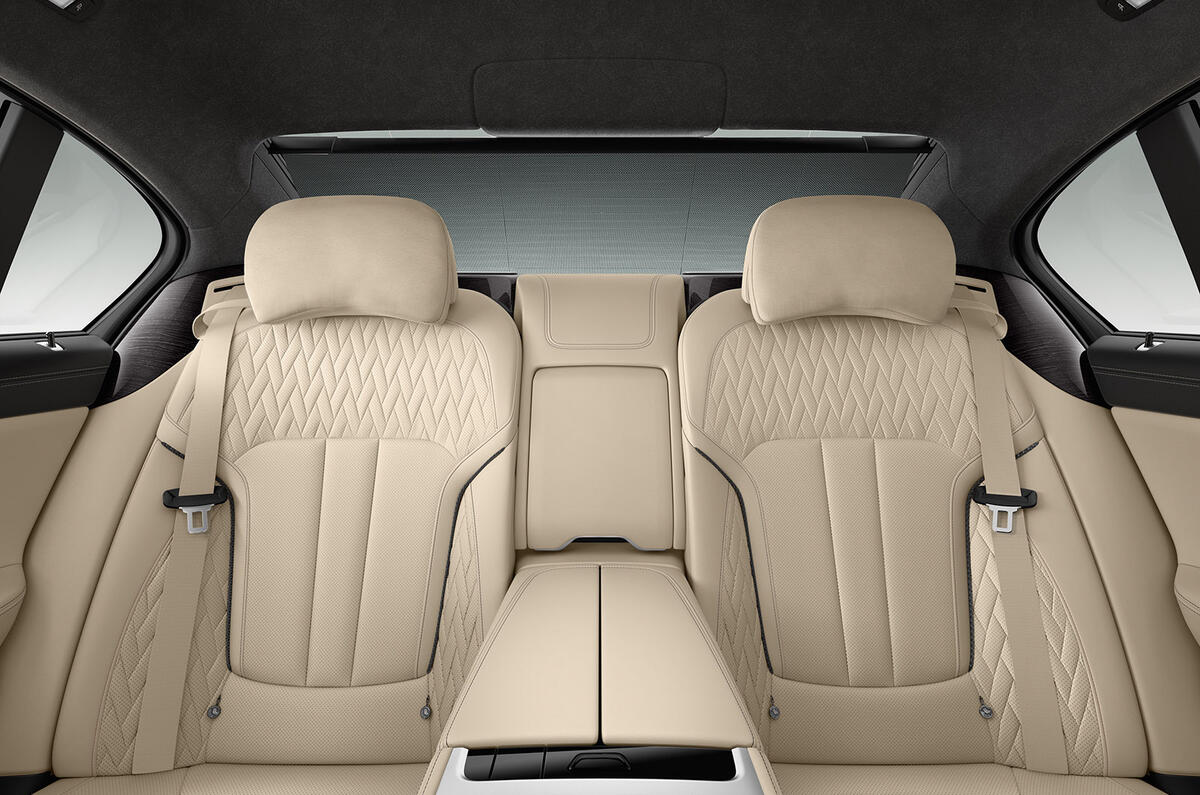 BMW 7 Series M760Li xDrive V12