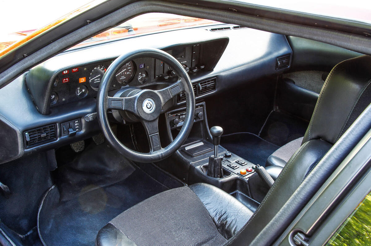 BMW M1