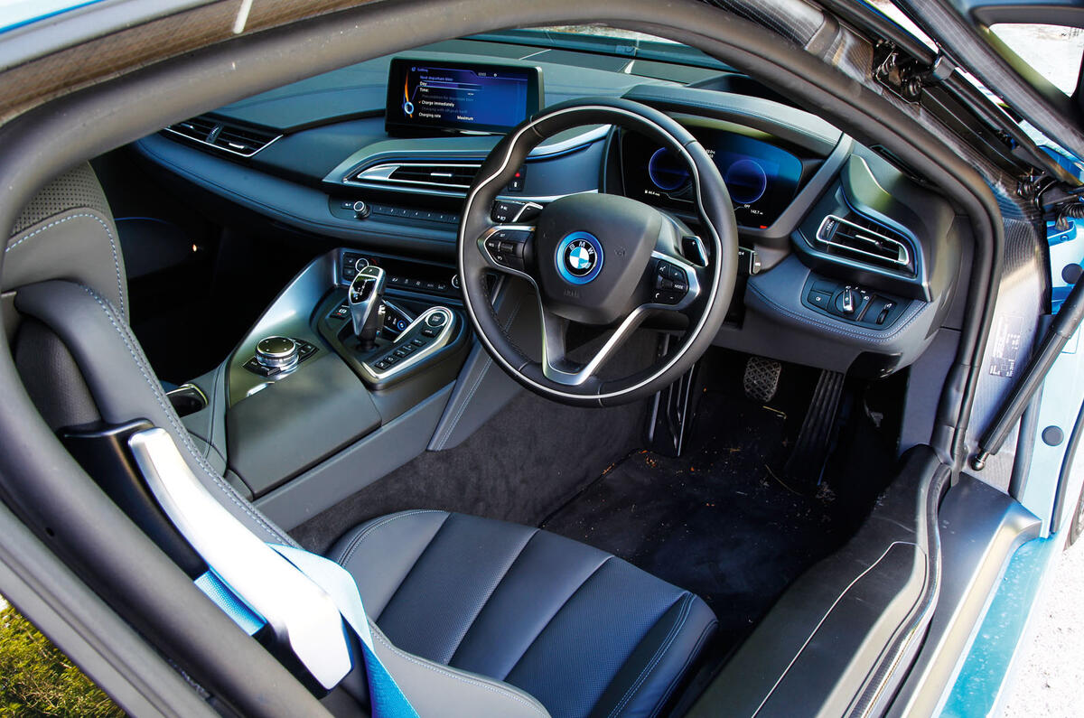 BMW i8