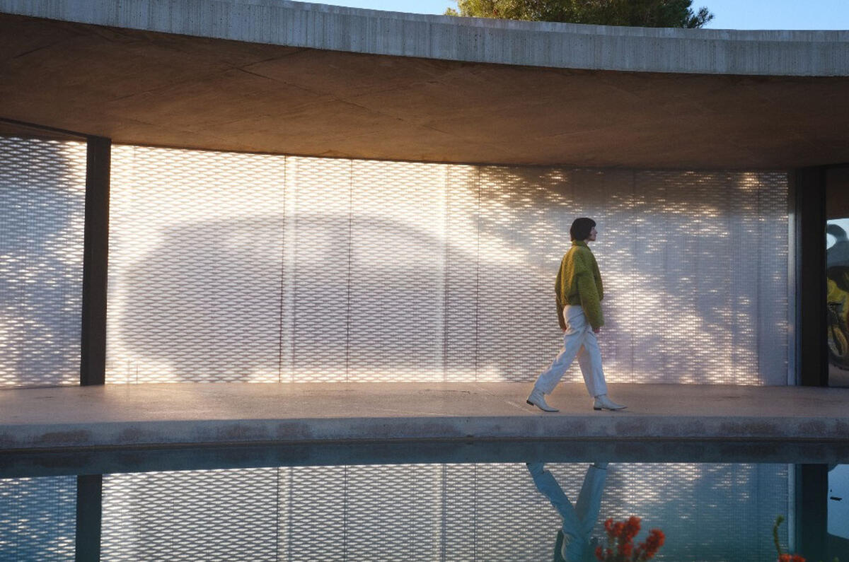 BMW Vision Neue Klasse X teaser image BMW Vision Neue Klasse X teaser image