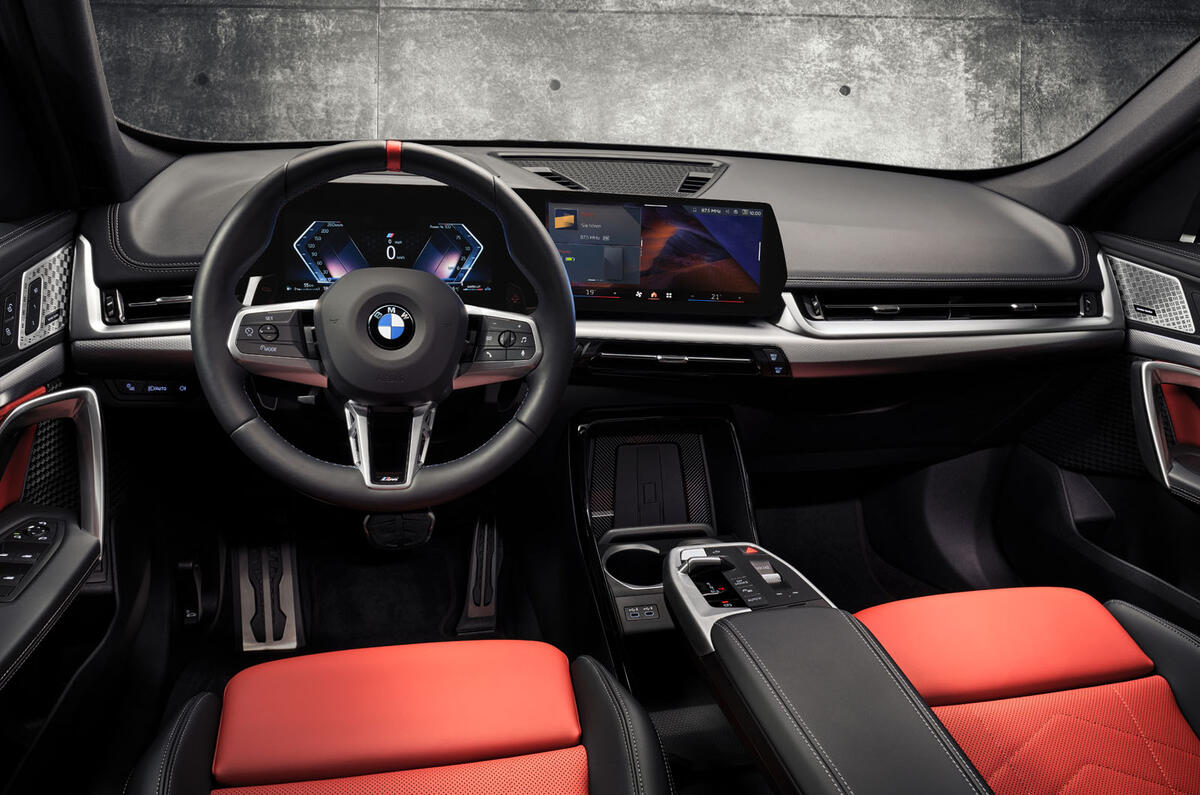 BMW X1 M35i 2023 dashboard