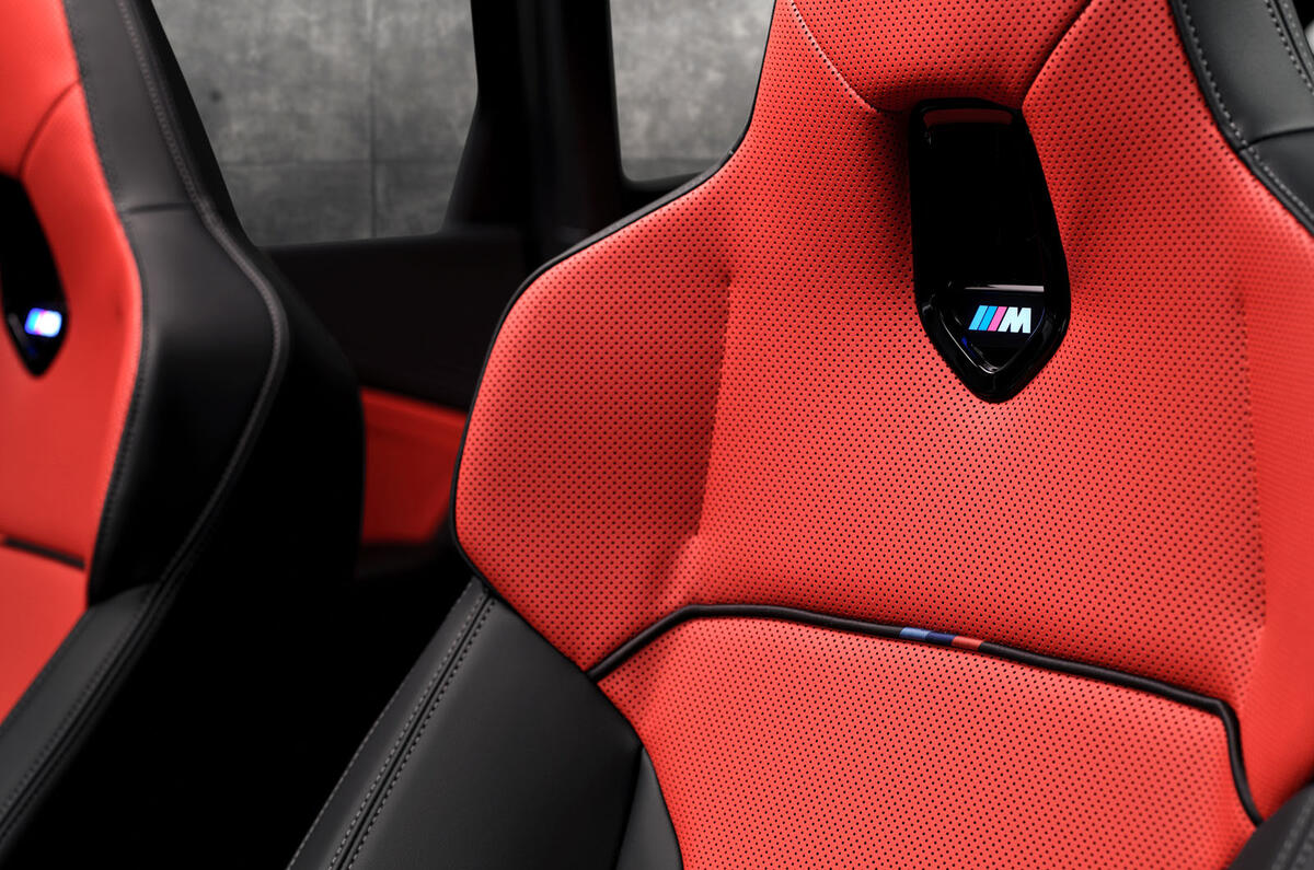 BMW X1 M35i 2023 seat detail