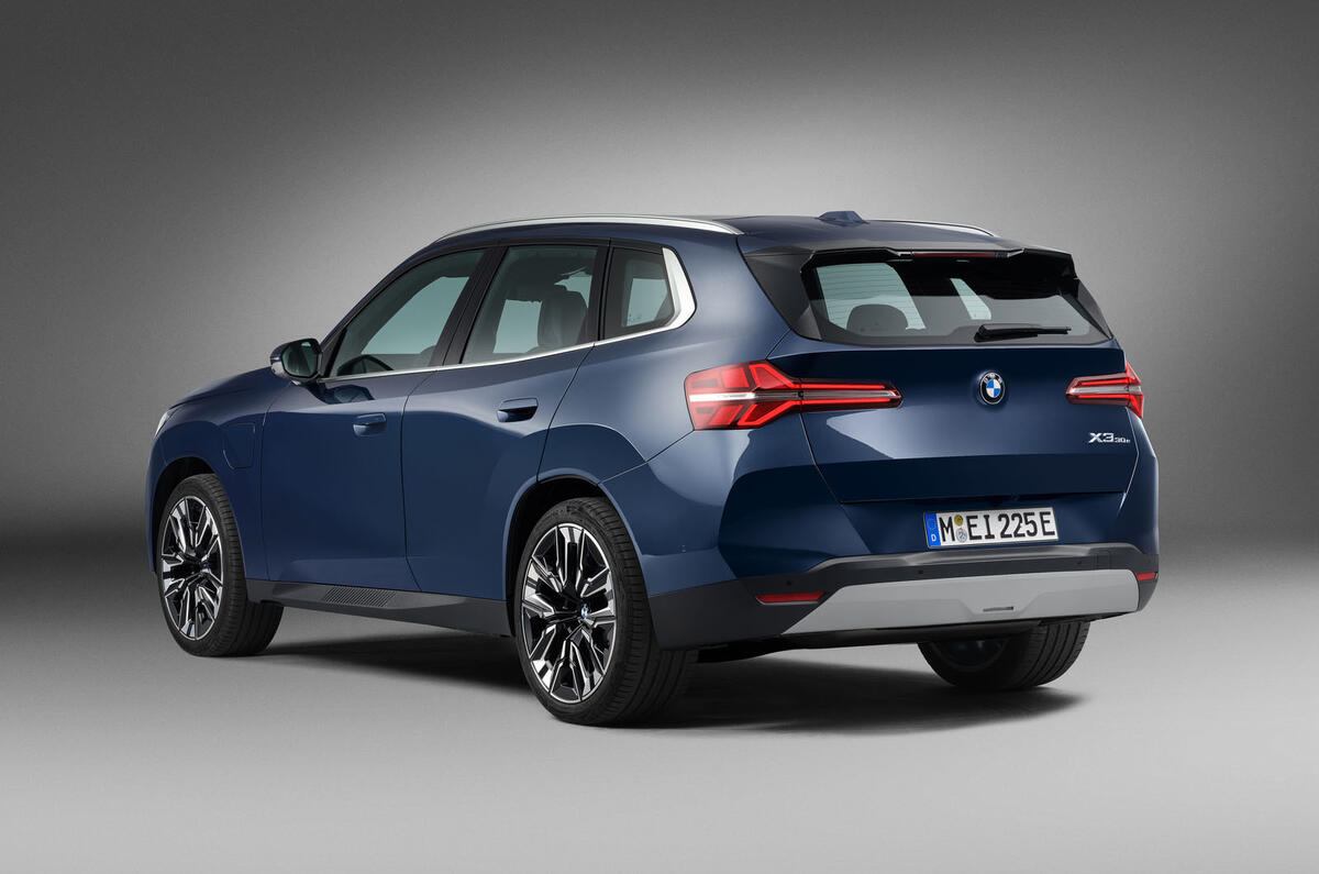 BMW X3 30e PHEV 2024 rear quarter static BMW X3 30e PHEV 2024 rear quarter static