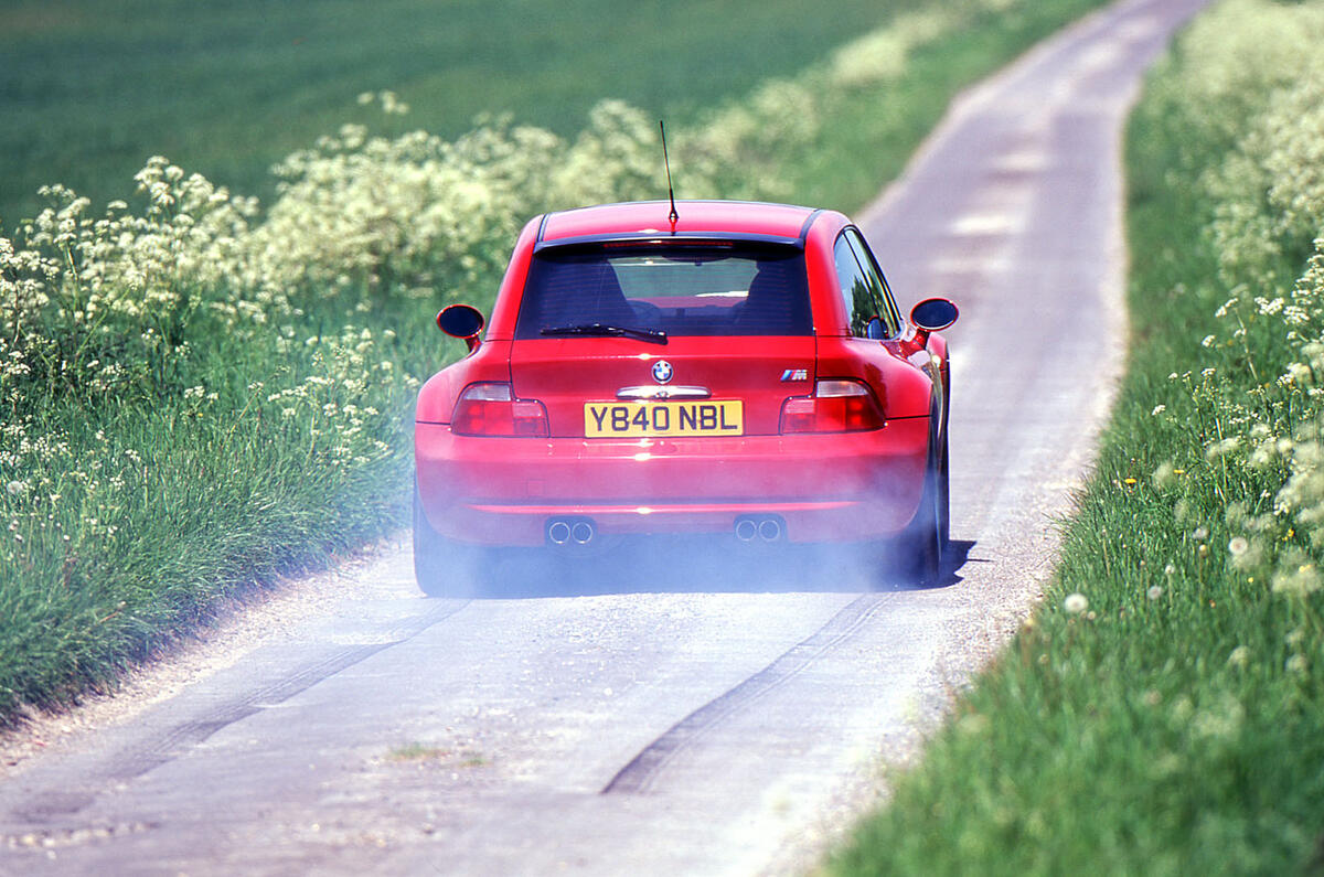 BMW Z3 M Coupe 1998 burnout BMW Z3 M Coupe 1998 burnout