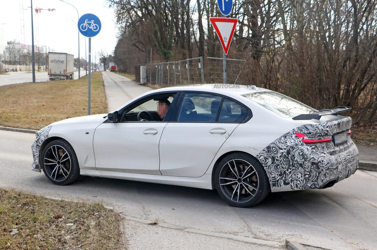 BMW 3 Series facelift M Performance 11 BMW 3 Series facelift M Performance 11