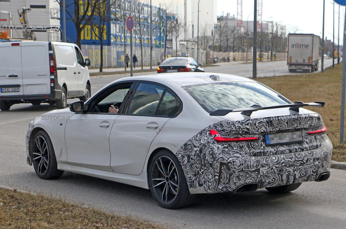 BMW 3 Series facelift M Performance 12 BMW 3 Series facelift M Performance 12