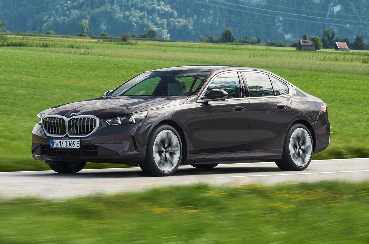 BMW 550e front three quarter BMW 550e front three quarter