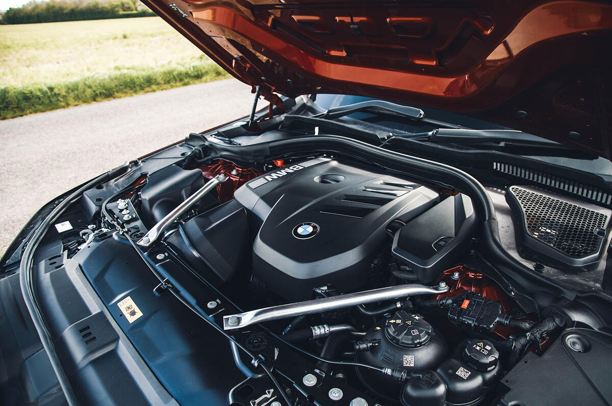 BMW 5 Series engine bay BMW 5 Series engine bay
