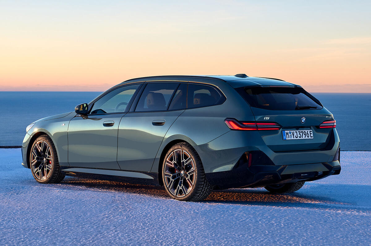 BMW 5 Series Touring rear left three quarter BMW 5 Series Touring rear left three quarter